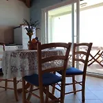 Apartment By The Sea Milna, - 3036
