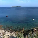 By The Sea Milna, - 3036 Vis