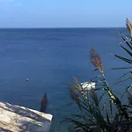 By The Sea Milna, - 3036