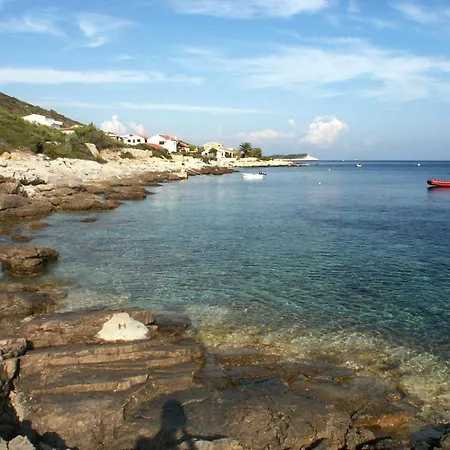 By The Sea Milna, - 3036 维斯