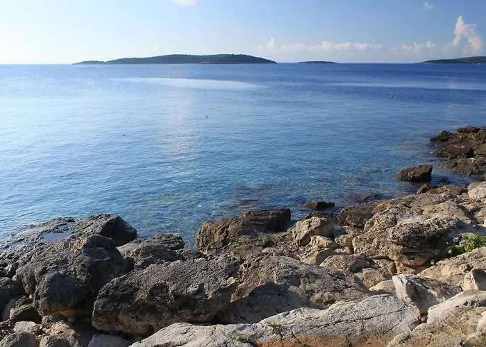 By The Sea Milna, - 3036 Appartement Vis